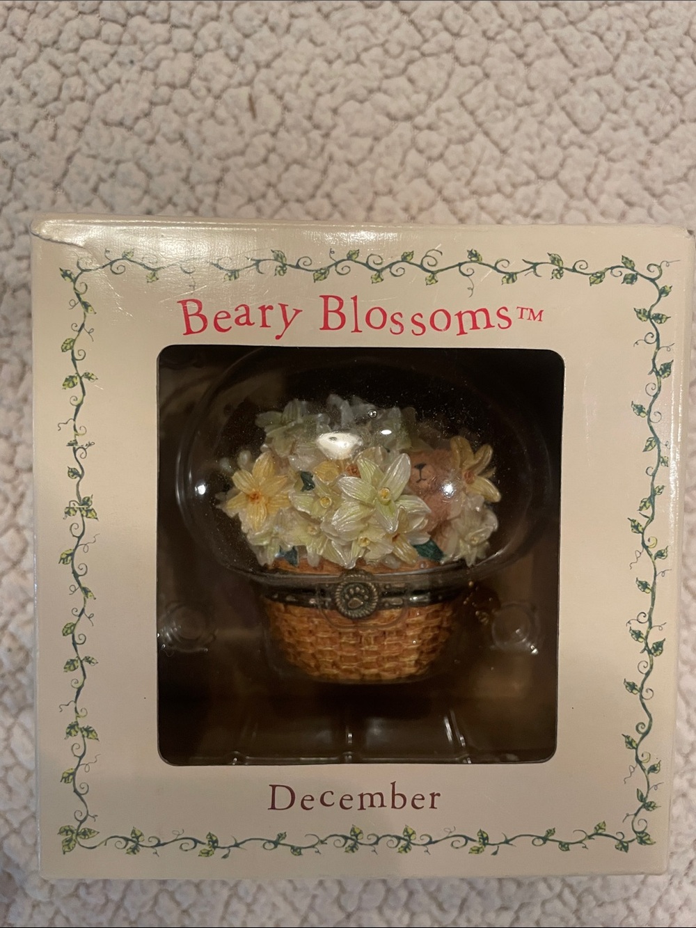 Boyds Bear Beary Blossoms “December”Christmas Ornament dated 2004